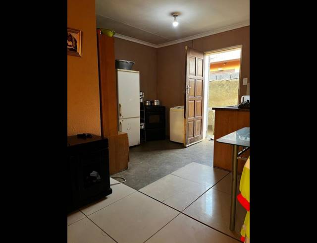 2 BEDROOM HOUSE FOR SALE IN WINDMILL PARK